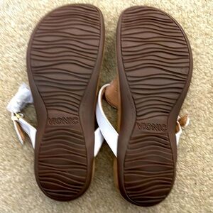 Women’s New Vionic Sandals